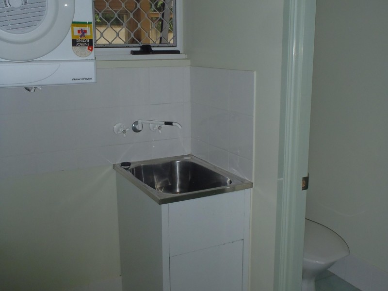 Unit 12/5-15 McGregor St, Mooroobool QLD 4870