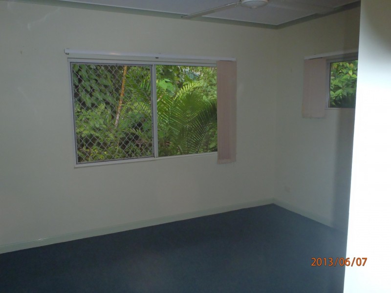 Unit 12/5-15 McGregor St, Mooroobool QLD 4870