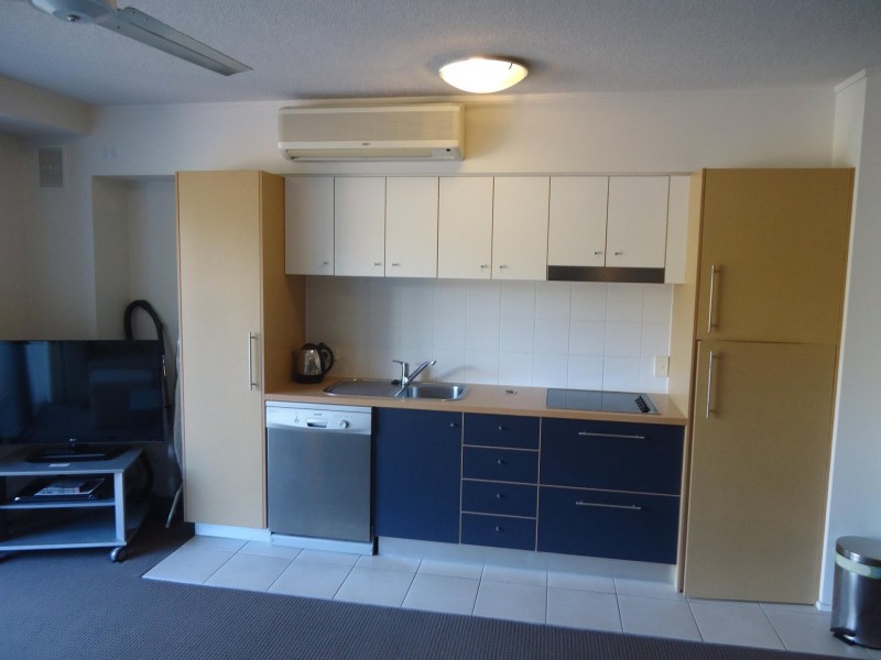19/15 Goodwin Street, Kangaroo Point QLD 4169