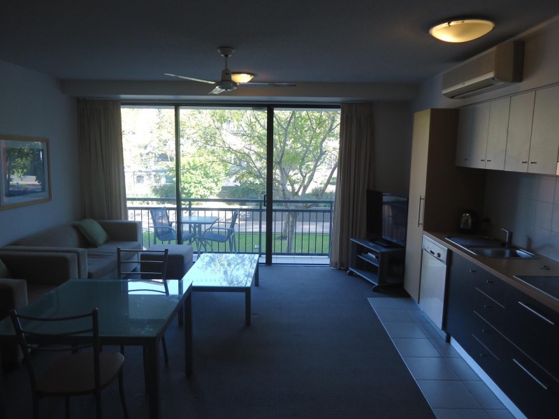 19/15 Goodwin Street, Kangaroo Point QLD 4169