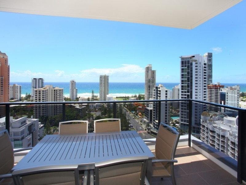 215 Smith St, Southport QLD 4215