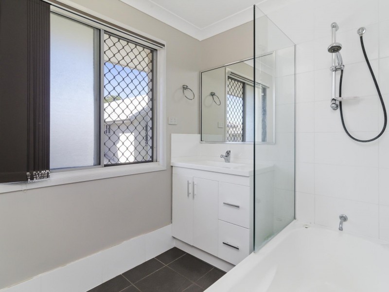 Unit 79/300 Cottesloe, Mermaid Waters QLD 4218