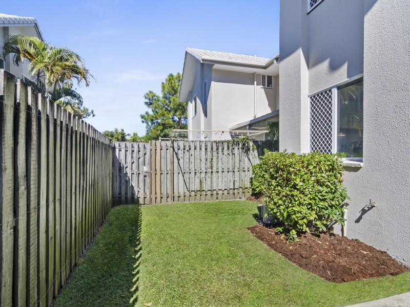 Unit 79/300 Cottesloe, Mermaid Waters QLD 4218