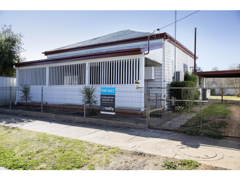 102 Arthur Street, Wellington NSW 2820