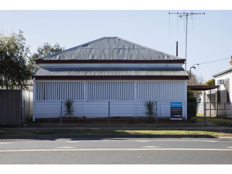 102 Arthur Street, Wellington NSW 2820