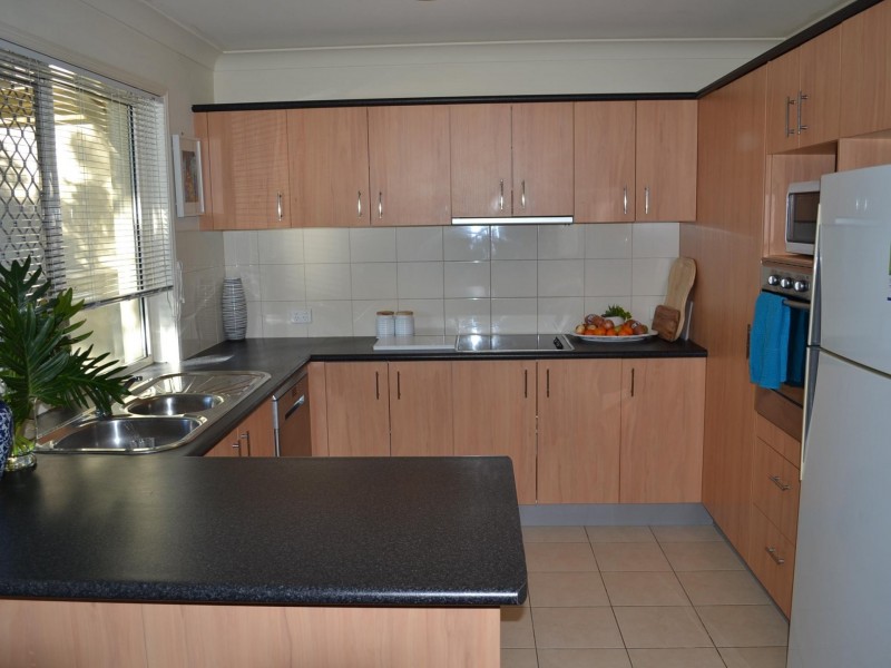 26/99-101 Heeb Street, Benowa QLD 4217