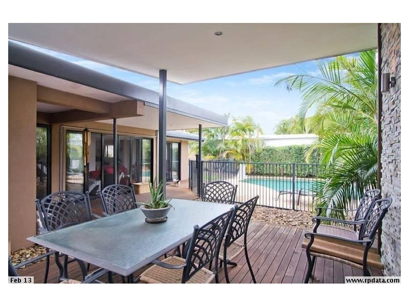 40 Brindisi Avenue, Isle Of Capri QLD 4217