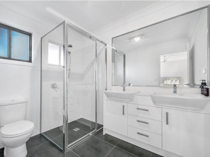 Everton Hills QLD 4053