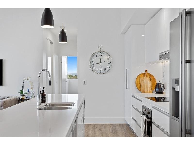 702/8 Waverley St, Surfers Paradise QLD 4217