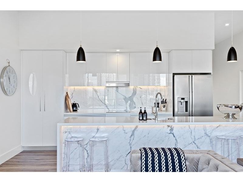 702/8 Waverley St, Surfers Paradise QLD 4217