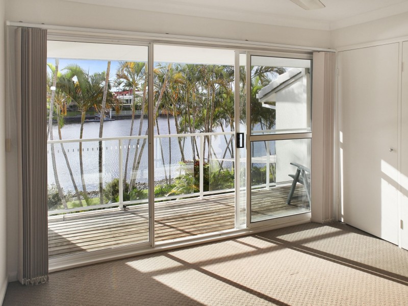 Unit 37/300 Cottesloe, Mermaid Waters QLD 4218