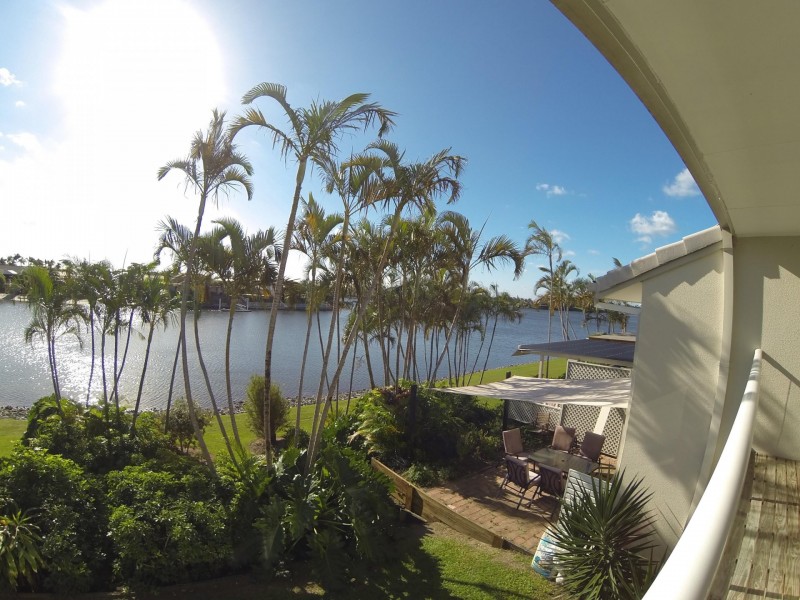 Unit 37/300 Cottesloe, Mermaid Waters QLD 4218