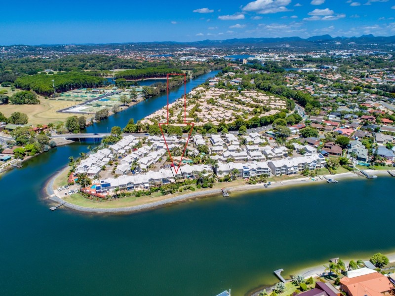Unit 37/300 Cottesloe, Mermaid Waters QLD 4218