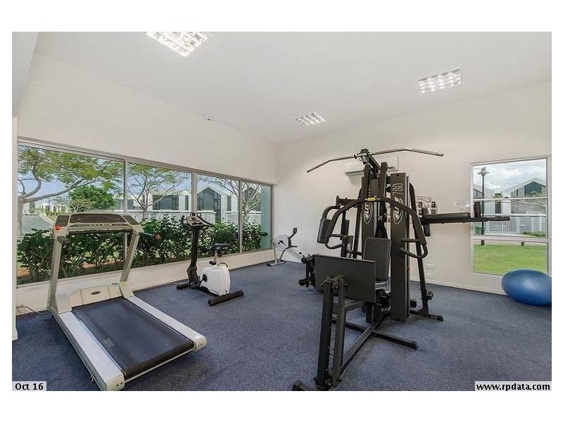 @/#87 Peninsula Drive, Robina QLD 4226