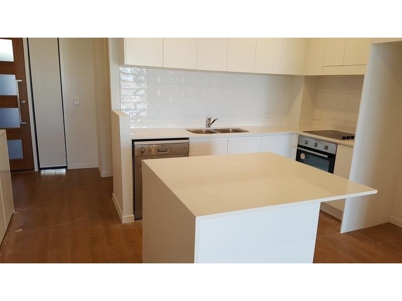 @/42 Stadium Drive, Robina QLD 4226
