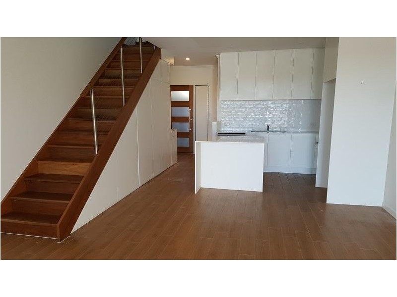 @/42 Stadium Drive, Robina QLD 4226