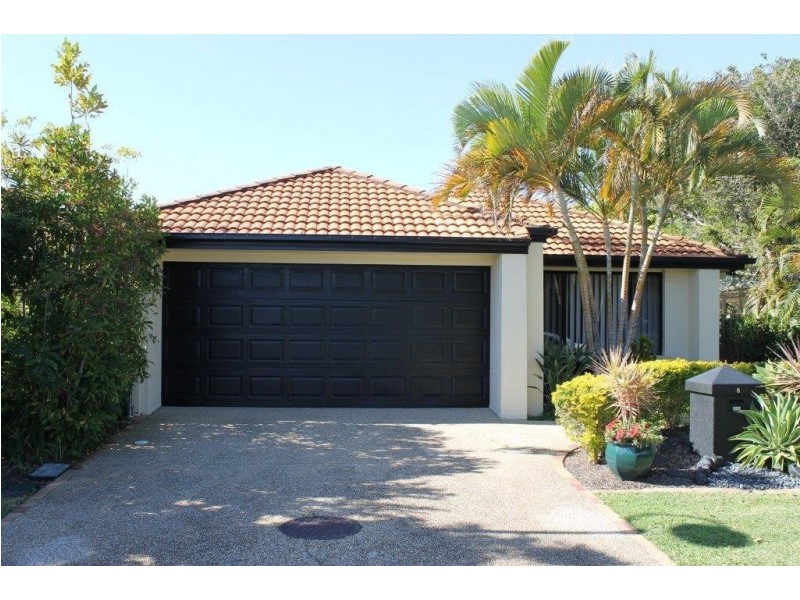 6 Lakes Circuit, Burleigh Waters QLD 4220