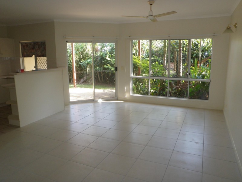 Unit 52/5-15 McGregor St, Mooroobool QLD 4870