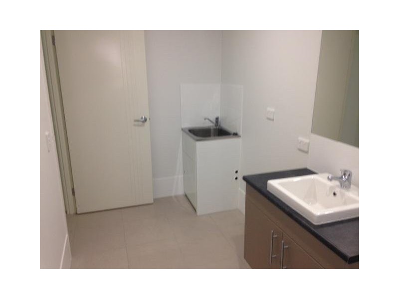 Unit 2/16 Surprize Avenue, Brassall QLD 4305