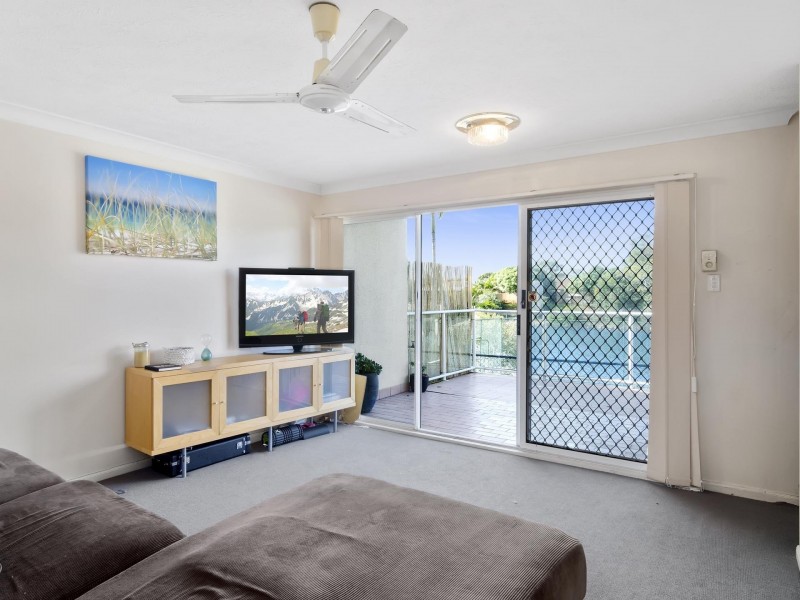 Unit 97/300 Cottesloe, Mermaid Waters QLD 4218
