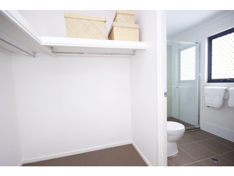 30 Falso Place, Doolandella QLD 4077