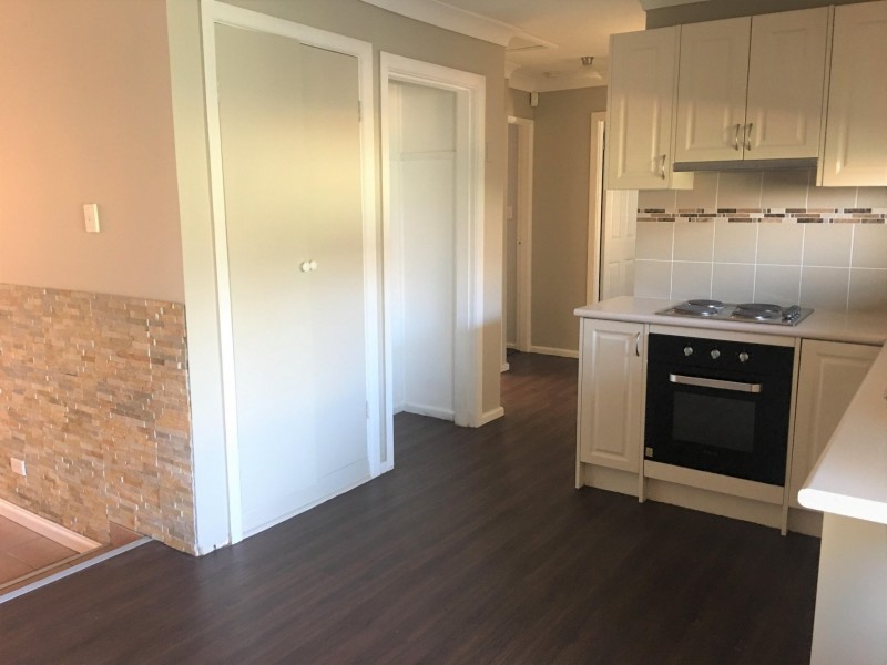 82 Simpson Street, Wellington NSW 2820