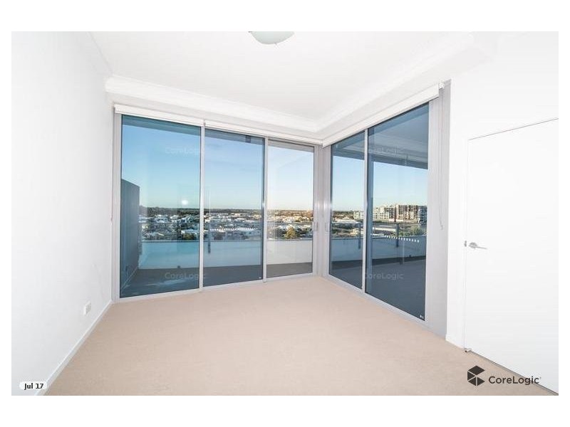 15 Compass Drive, Biggera Waters QLD 4216