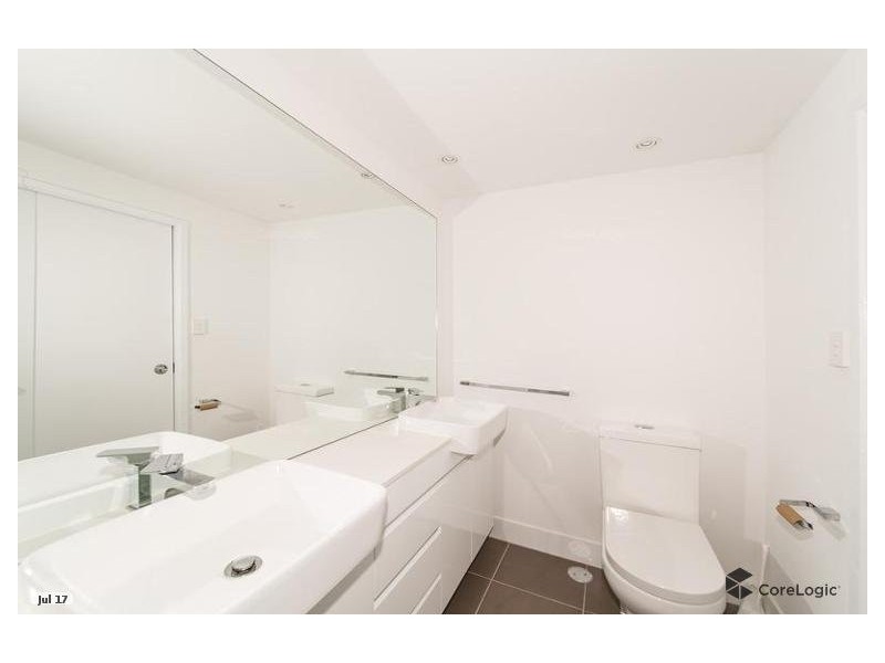 15 Compass Drive, Biggera Waters QLD 4216