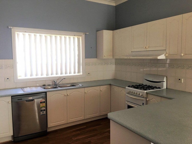 131 Pierce Street, Wellington NSW 2820