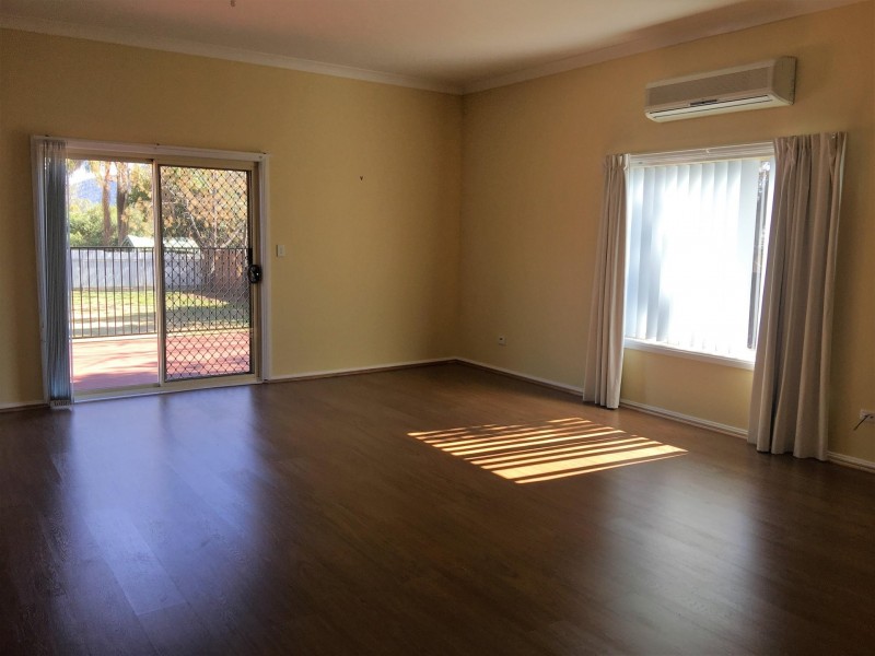 131 Pierce Street, Wellington NSW 2820