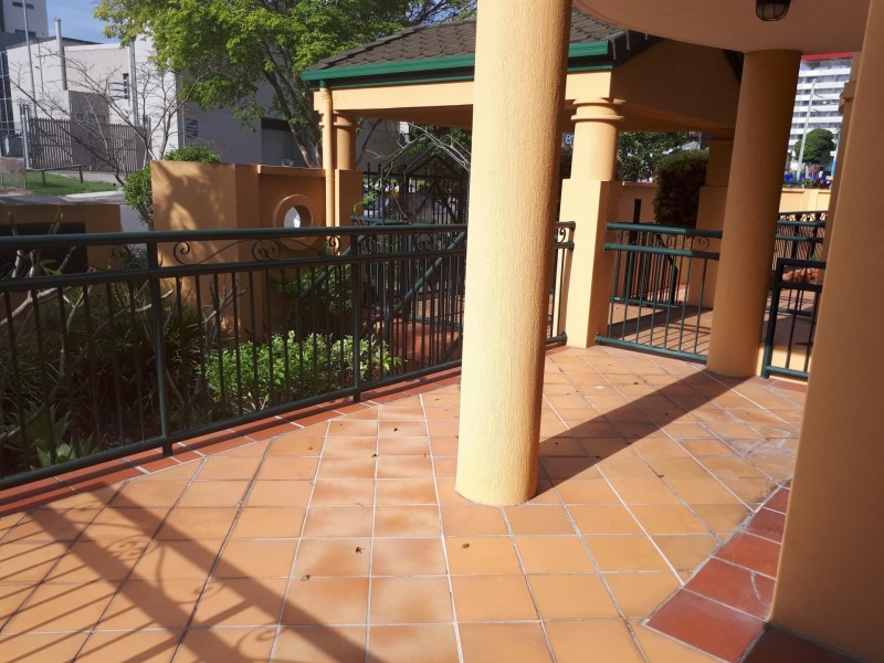 Unit 8/12 Spendelove Avenue, Southport QLD 4215