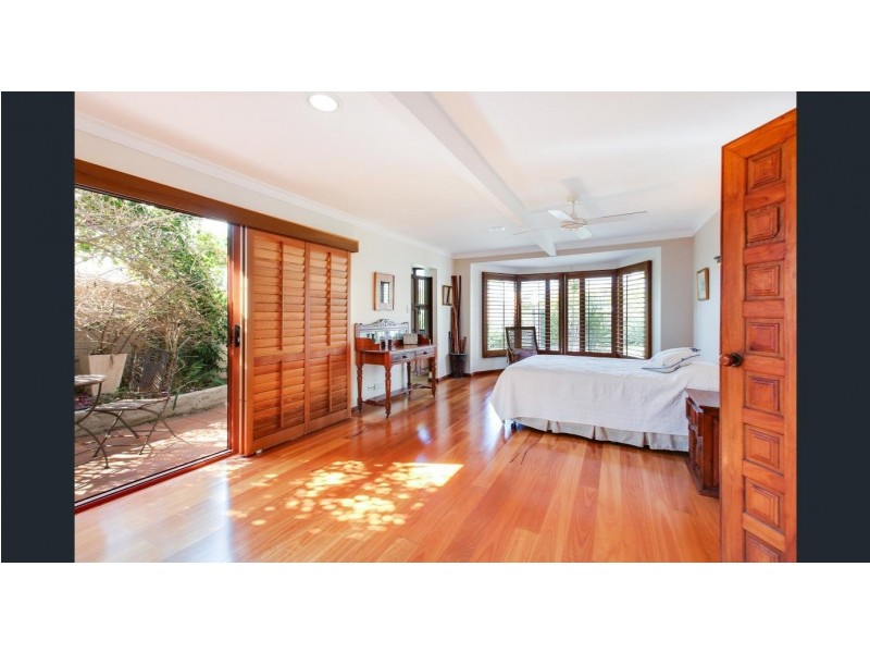 3 Fiesta Ave, Isle Of Capri QLD 4217