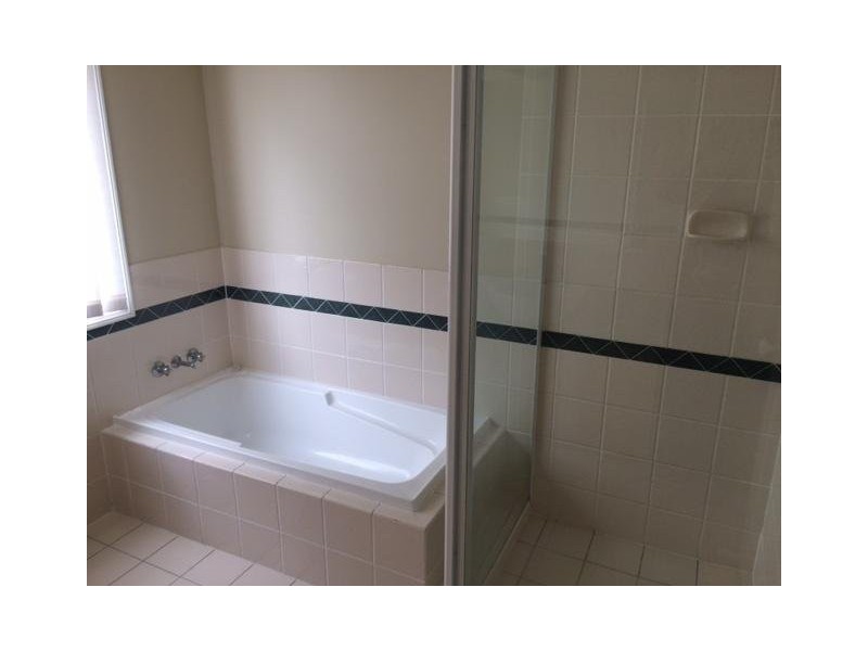 4/519 Tingal Road, Wynnum QLD 4178