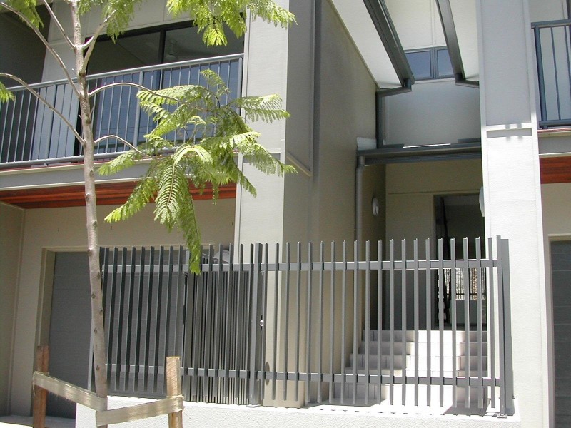 21W/18 Manning St, Milton QLD 4064