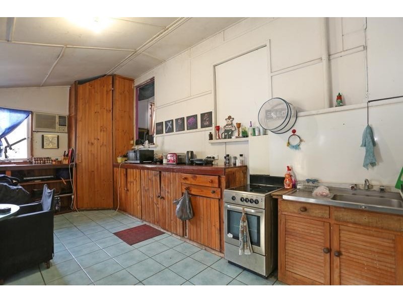 18 Maralyn Avenue, Grasstree Beach QLD 4740