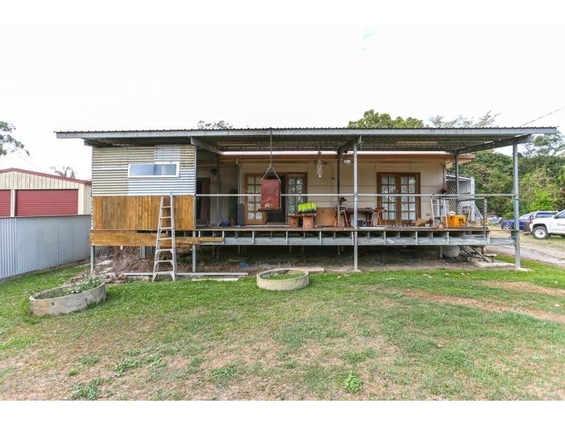 18 Maralyn Avenue, Grasstree Beach QLD 4740