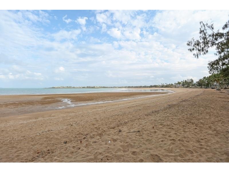 18 Maralyn Avenue, Grasstree Beach QLD 4740