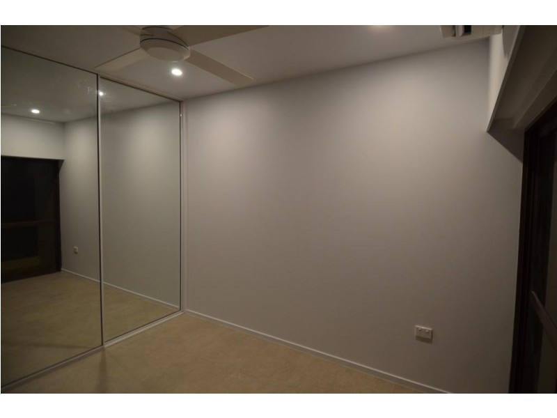 13/7 Hale St, Townsville City QLD 4810