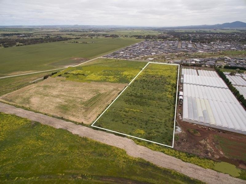 135 Canterbury Road West, Lara VIC 3212