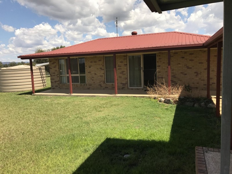 12 Anna Court, Placid Hills QLD 4343