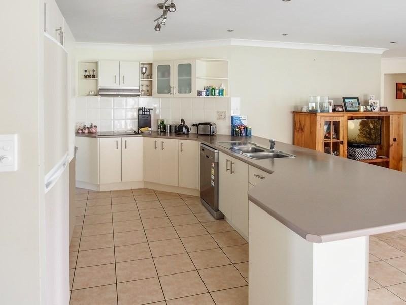 Sandstone Point QLD 4511