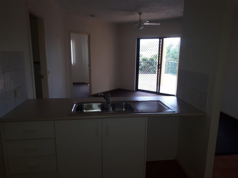 5/12 Spendelove Avenue, Southport QLD 4215