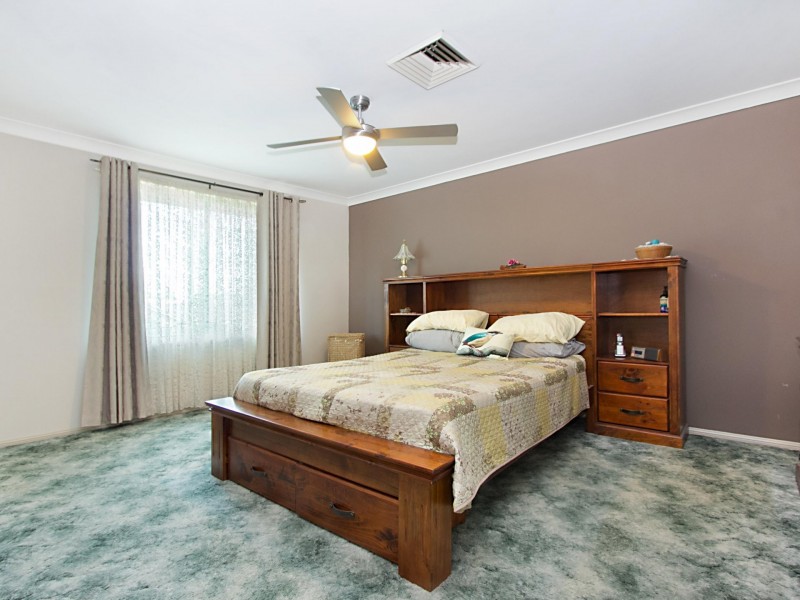 8 Briarwood Ave, Glenmore Park NSW 2745