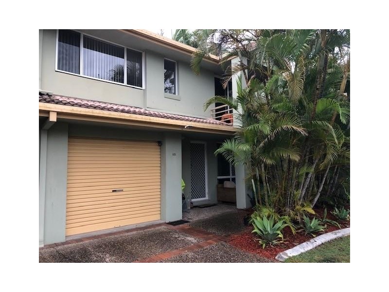 112/215 Cottesloe Drive, Mermaid Waters QLD 4218