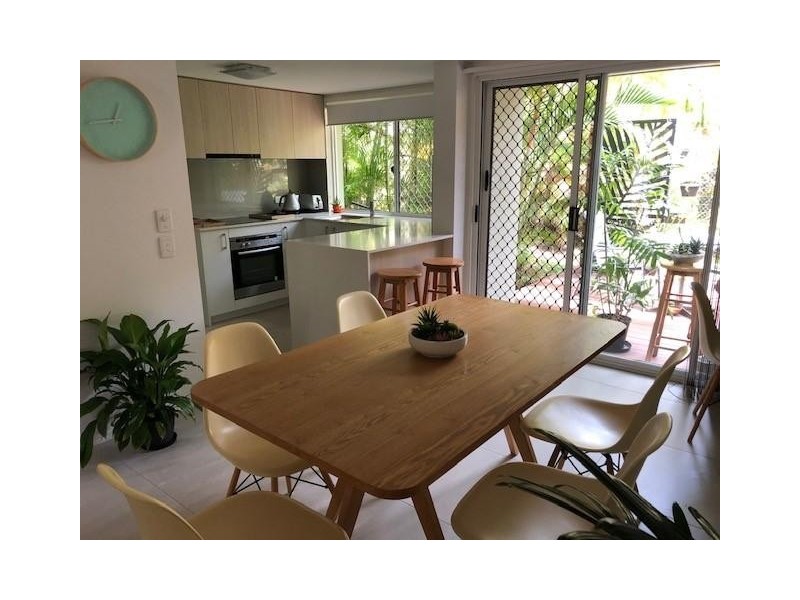 151/215 Cottesloe Drive, Mermaid Waters QLD 4218