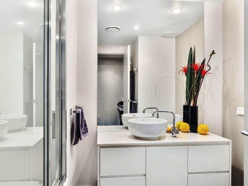 438 Marine Parade, Biggera Waters QLD 4216