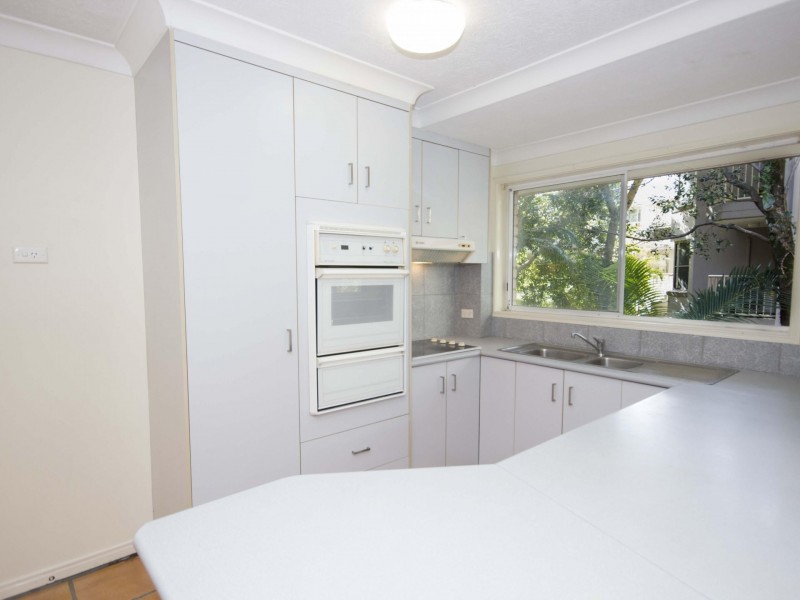 4/23 Brighton Street, Biggera Waters QLD 4216