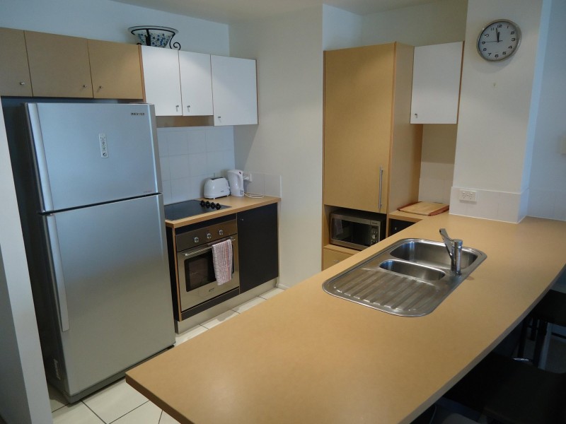 56/15 Goodwin Street, Kangaroo Point QLD 4169