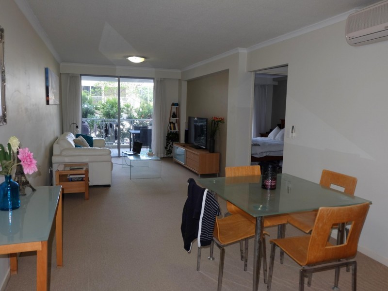 25/21 CYPRESS AVENUE, Surfers Paradise QLD 4217