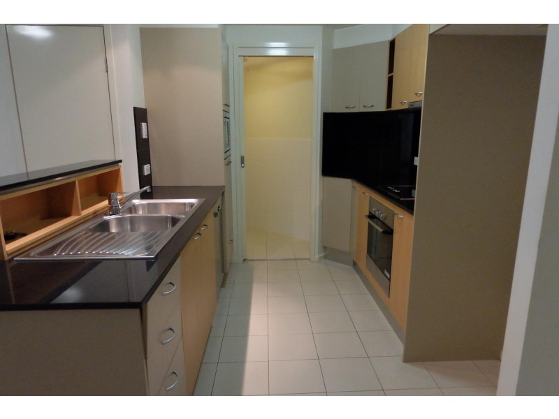 25/21 CYPRESS AVENUE, Surfers Paradise QLD 4217